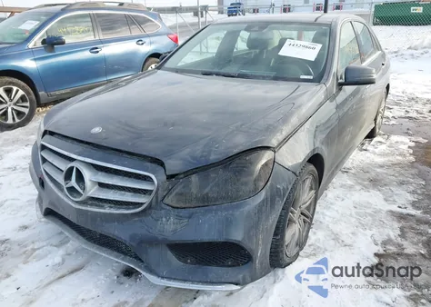 2014 Mercedes-Benz E 350 4Matic z USA, uszkodzony, nr VIN WDDHF8JB4EA924433